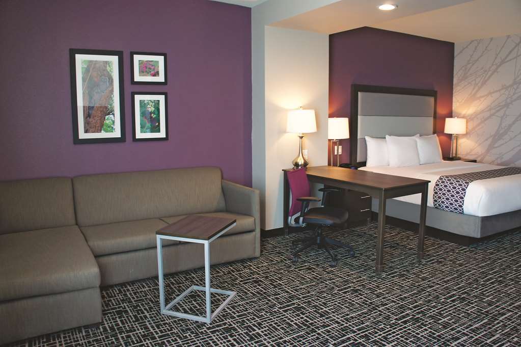 La Quinta By Wyndham Mcallen La Plaza Mall Hotel Room photo