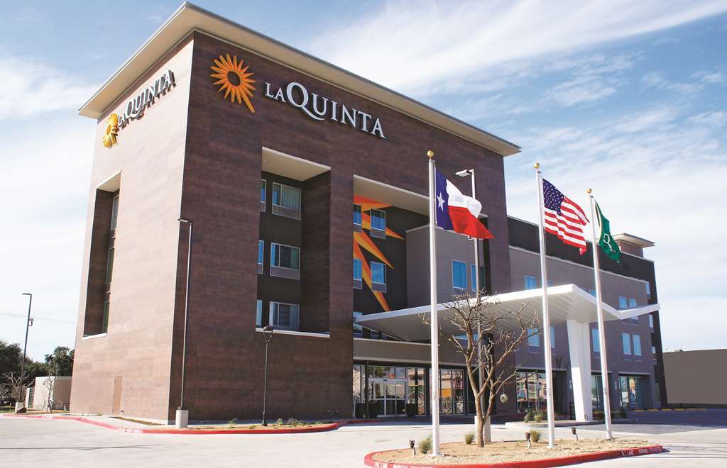 La Quinta By Wyndham Mcallen La Plaza Mall Hotel Exterior photo